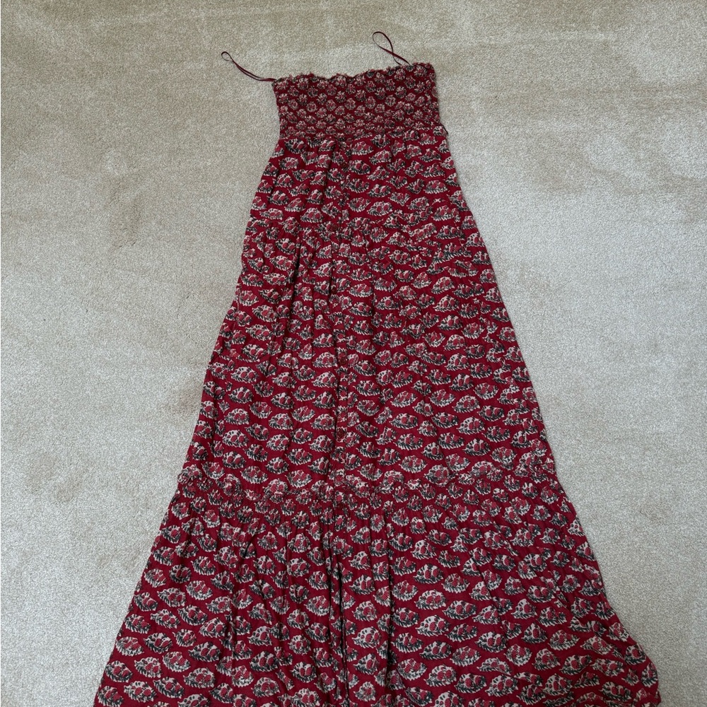 American Eagle Outfitters Red Burgundy Patterned Smocked top Maxi Dress, EUC.